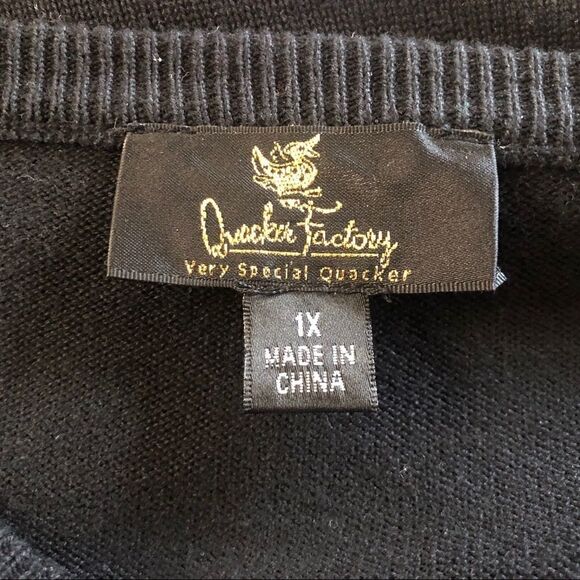 Quacker Factory Black Holiday Sweater Botton 1X - Picture 3 of 4